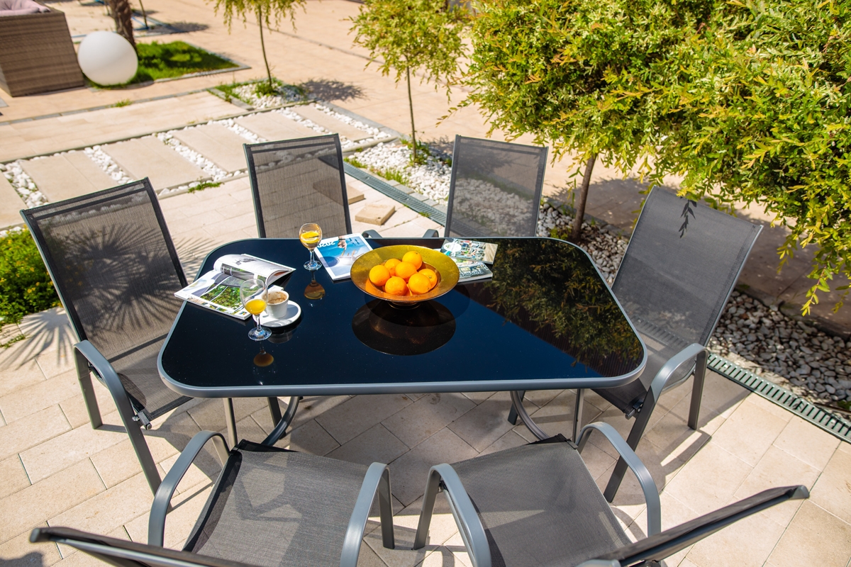 691480128baee29d8b776096