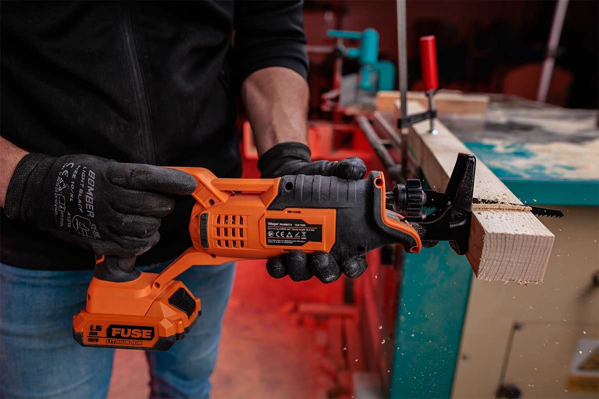 6914811c8baee29d8b78308e