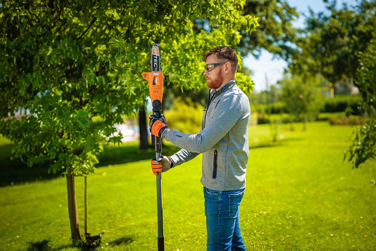 6914811e8baee29d8b7831f5