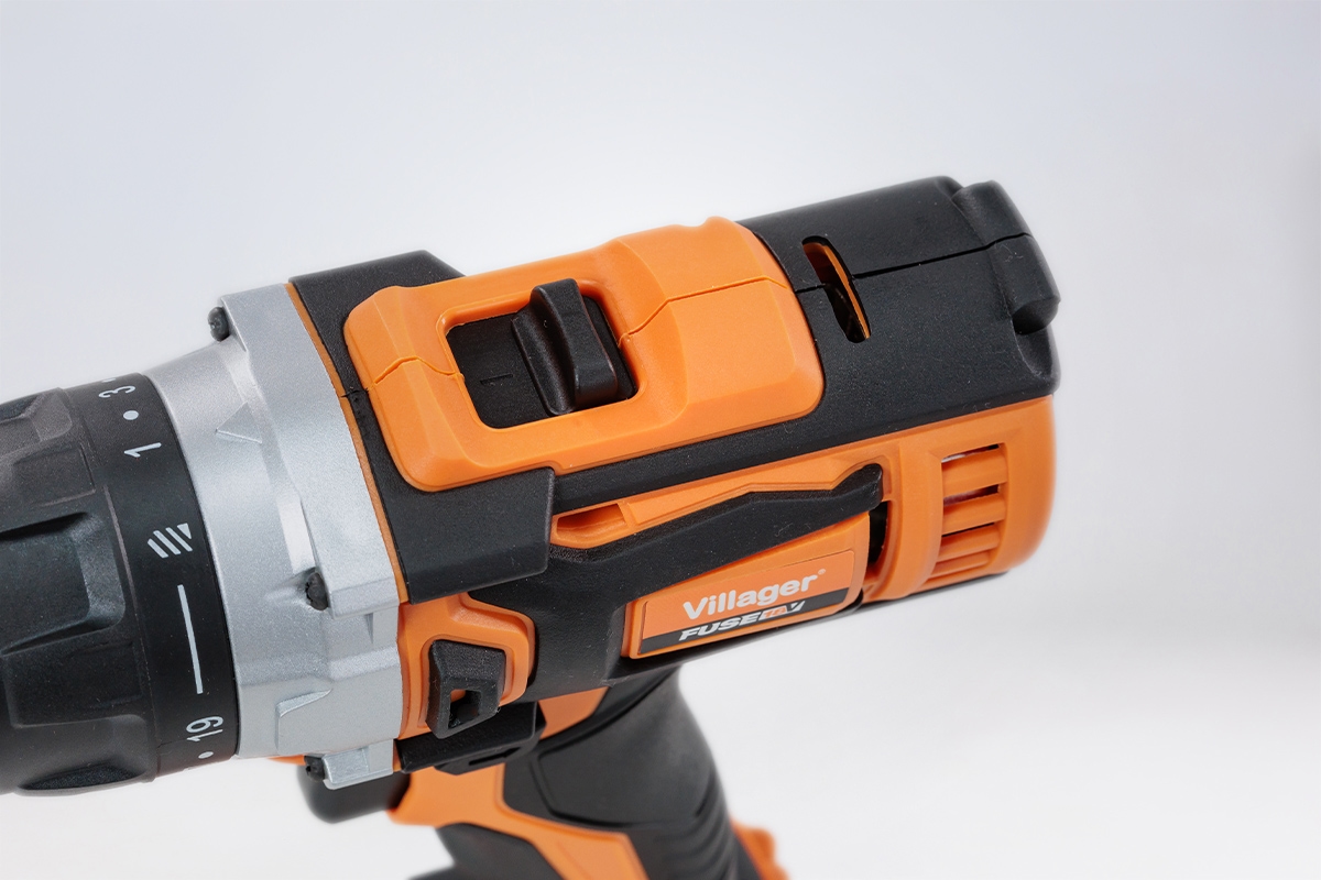 6914812e8baee29d8b783c69