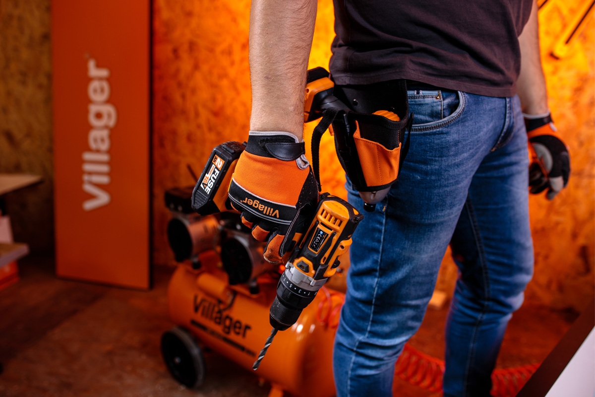 6914812e8baee29d8b783c7d