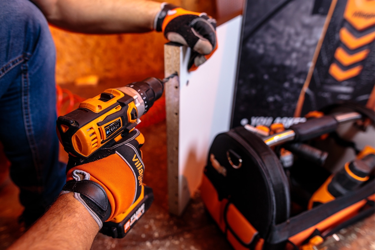 6914812f8baee29d8b783c91