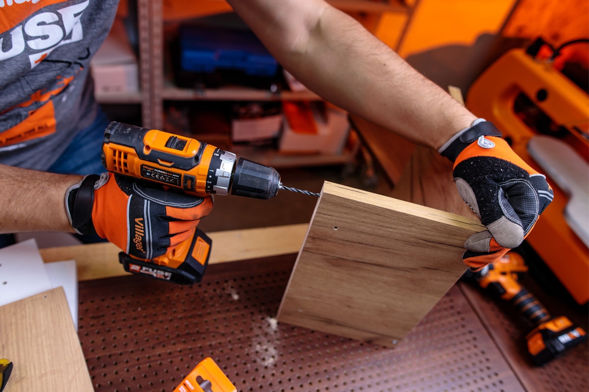 691481558baee29d8b785be1