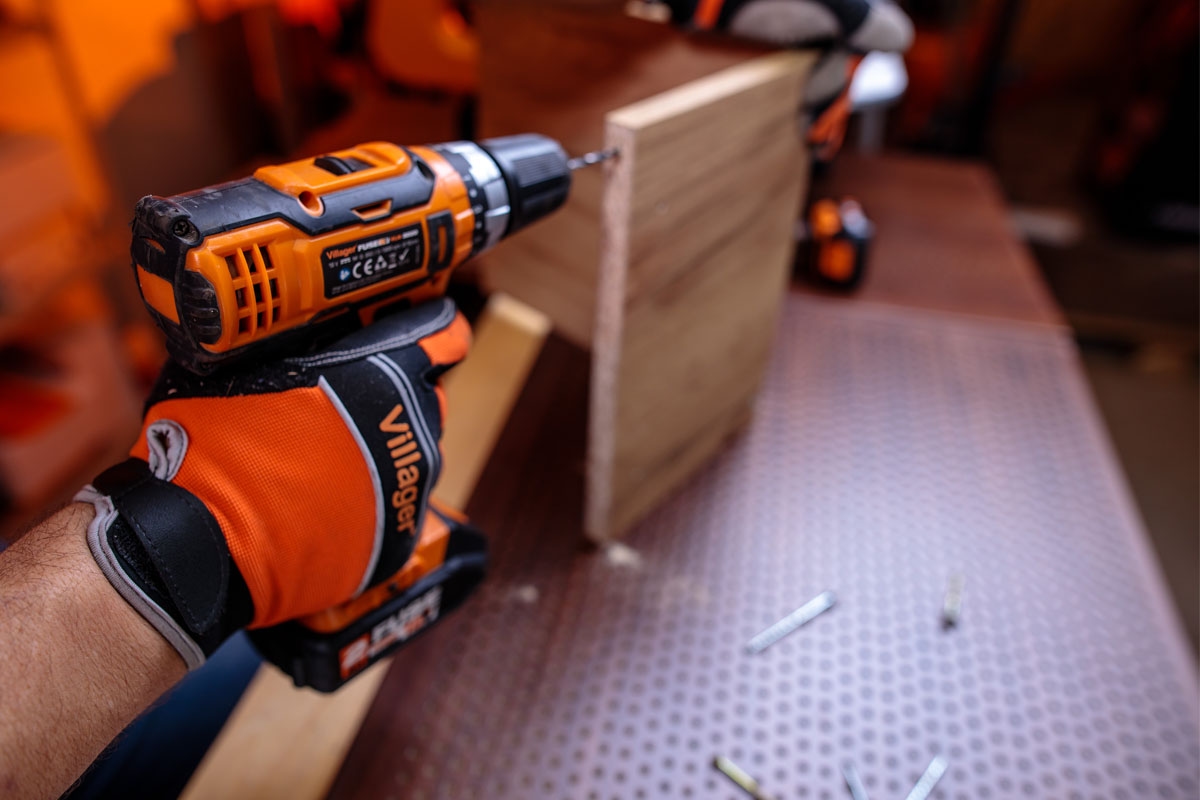 691481558baee29d8b785be6