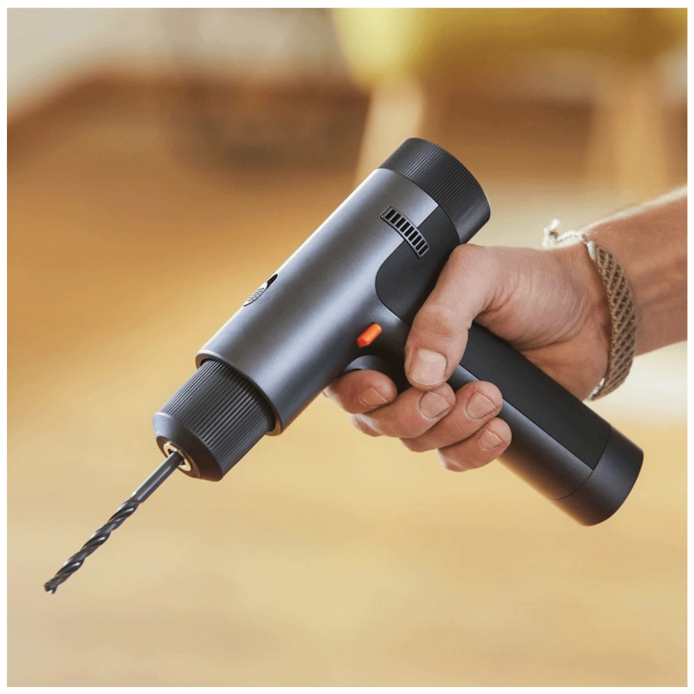 694e03f6bb88b068ac8f4436