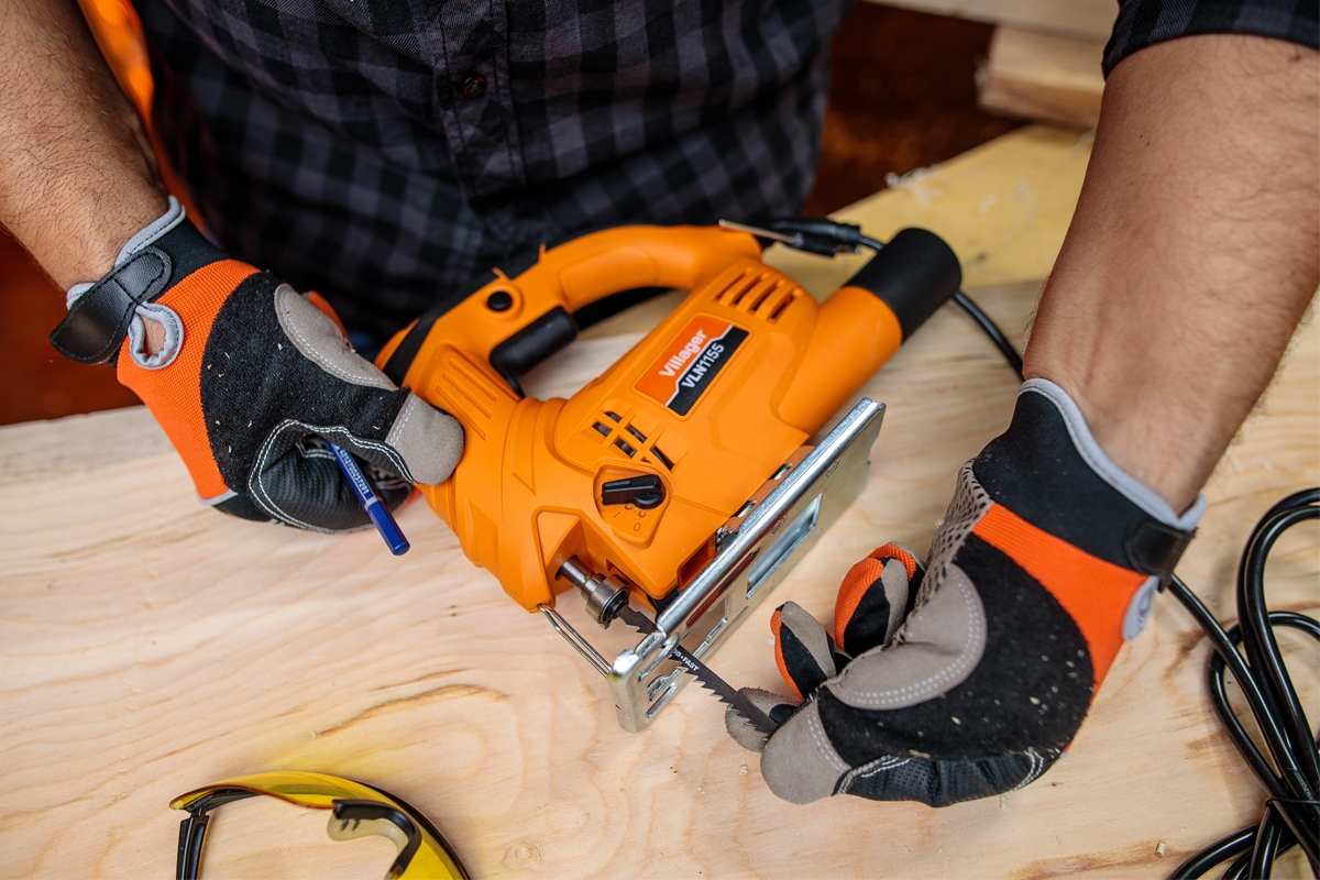 69147fe78baee29d8b774354