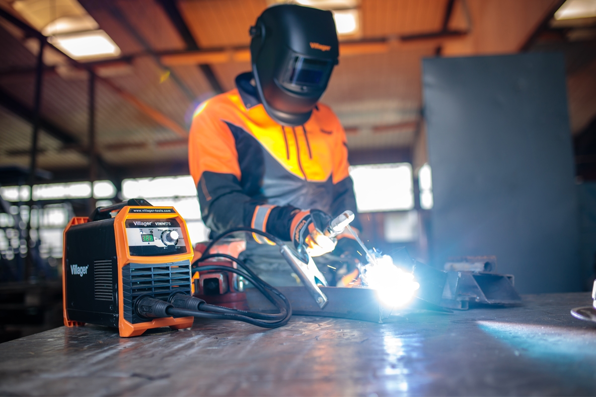 6914801c8baee29d8b776ae3