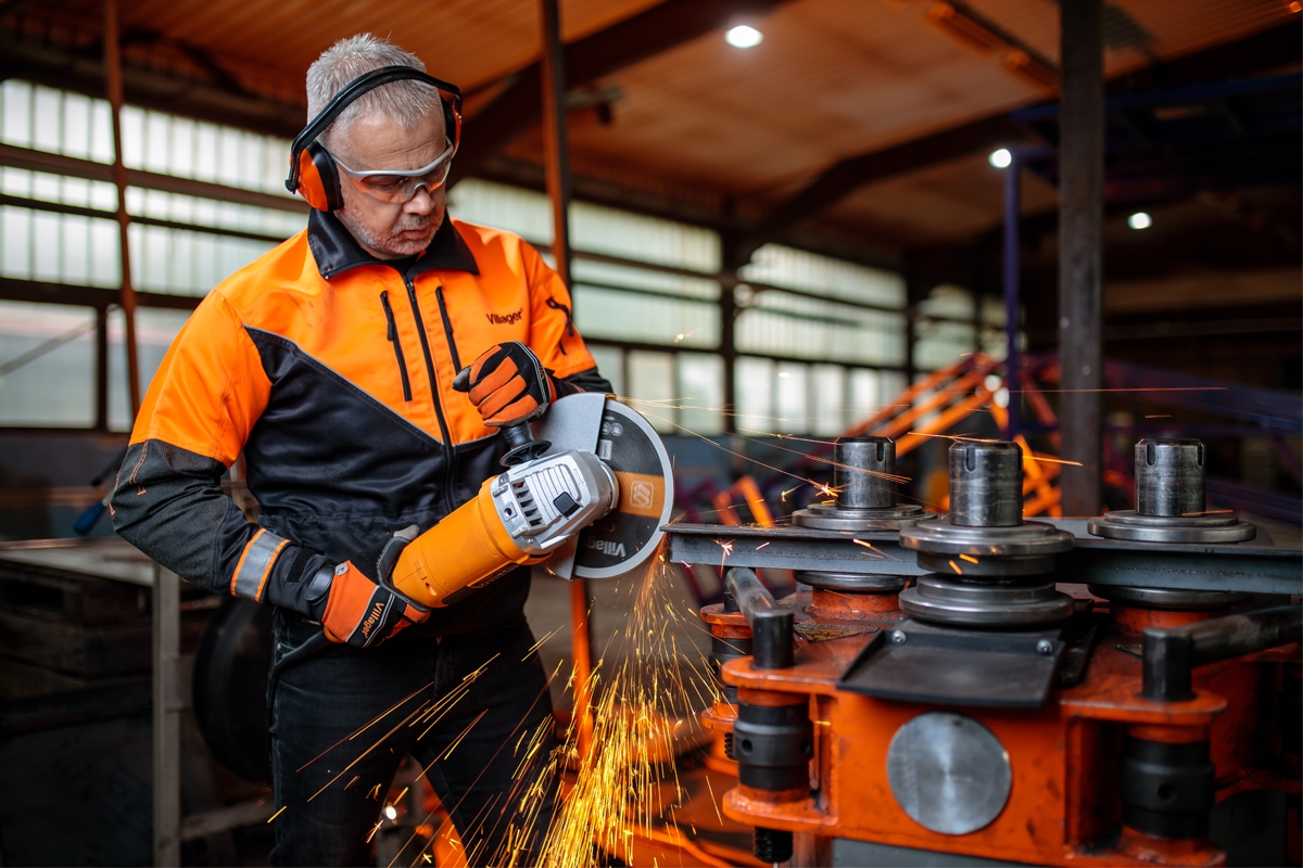 6914803a8baee29d8b778394