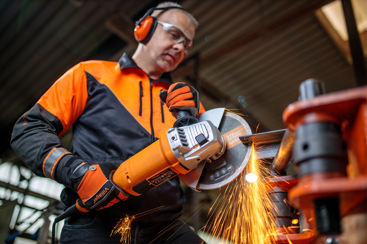 6914803a8baee29d8b7783a5