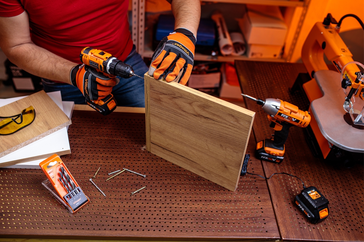 6914804e8baee29d8b779555