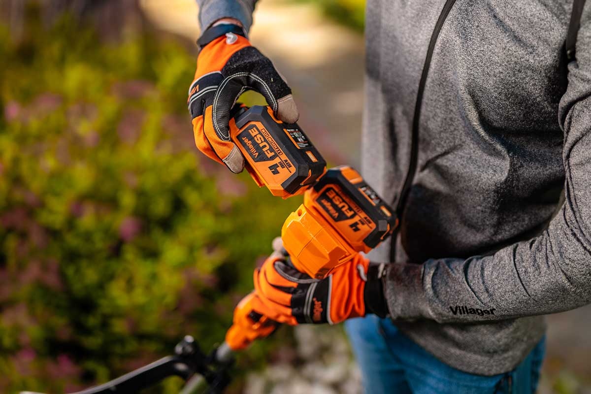 6914807f8baee29d8b77bf4c