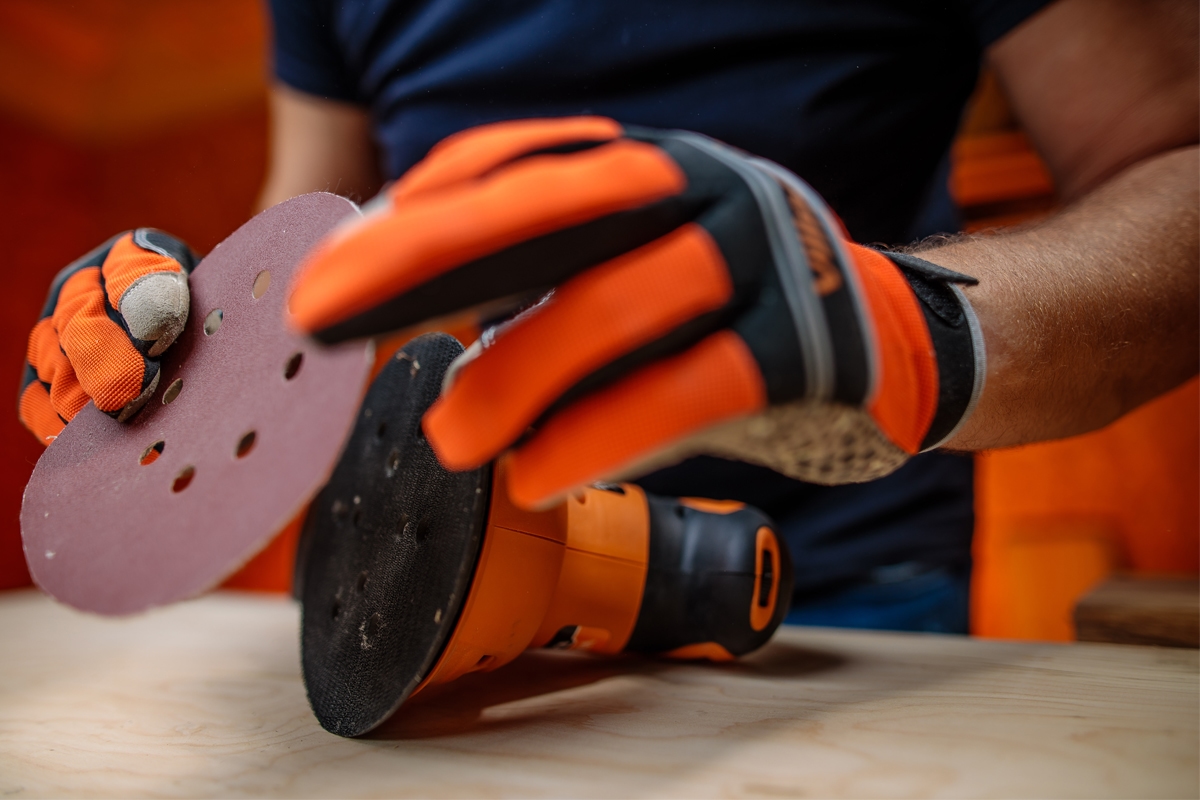 691480e08baee29d8b7813cf