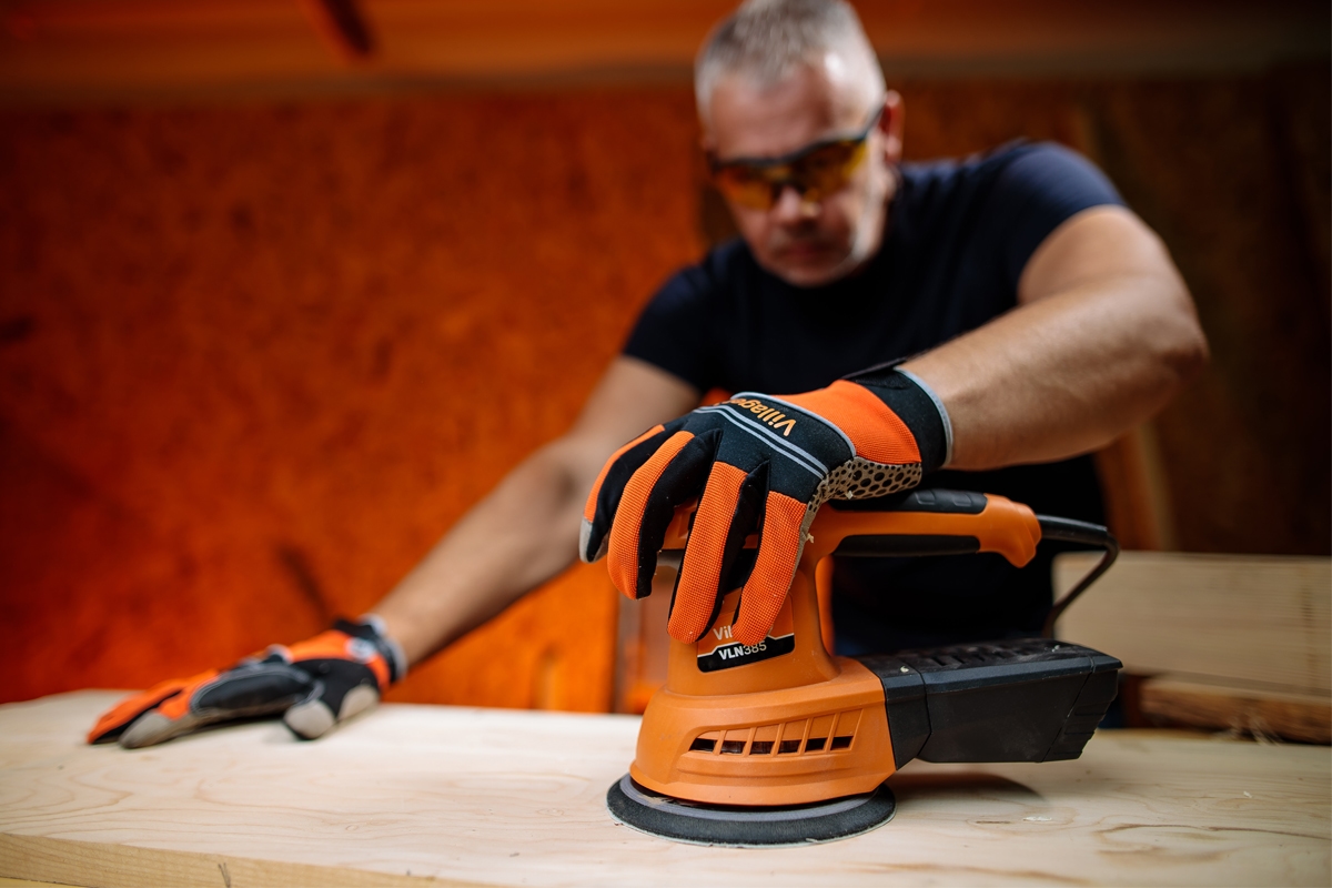 691480e08baee29d8b7813dd