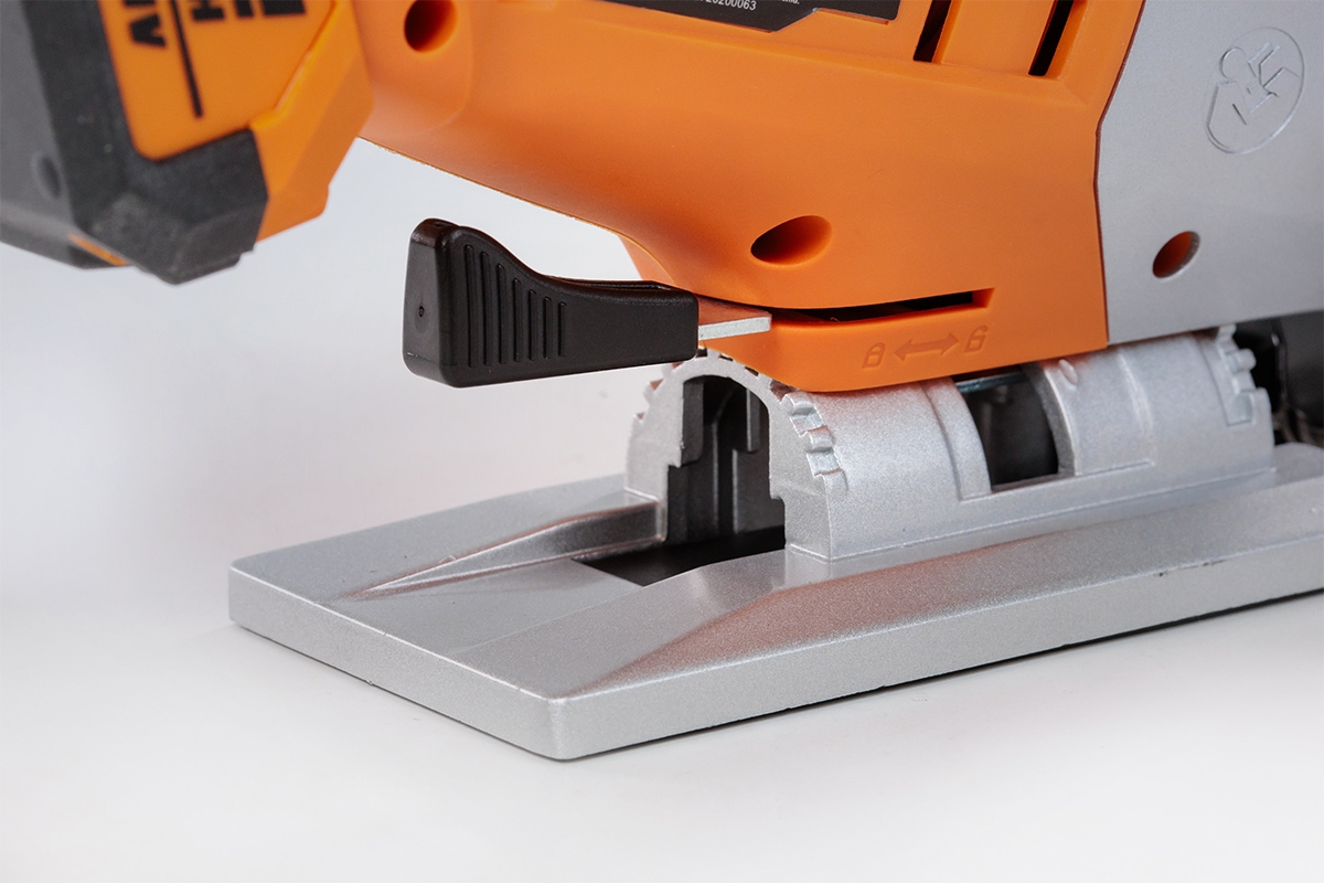 6914811a8baee29d8b782fb9