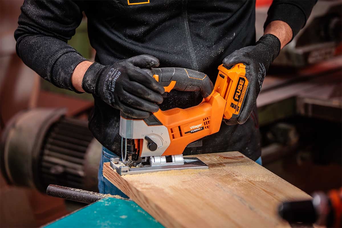 6914812c8baee29d8b783b54