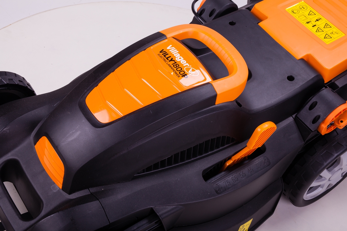 6914814b8baee29d8b785499